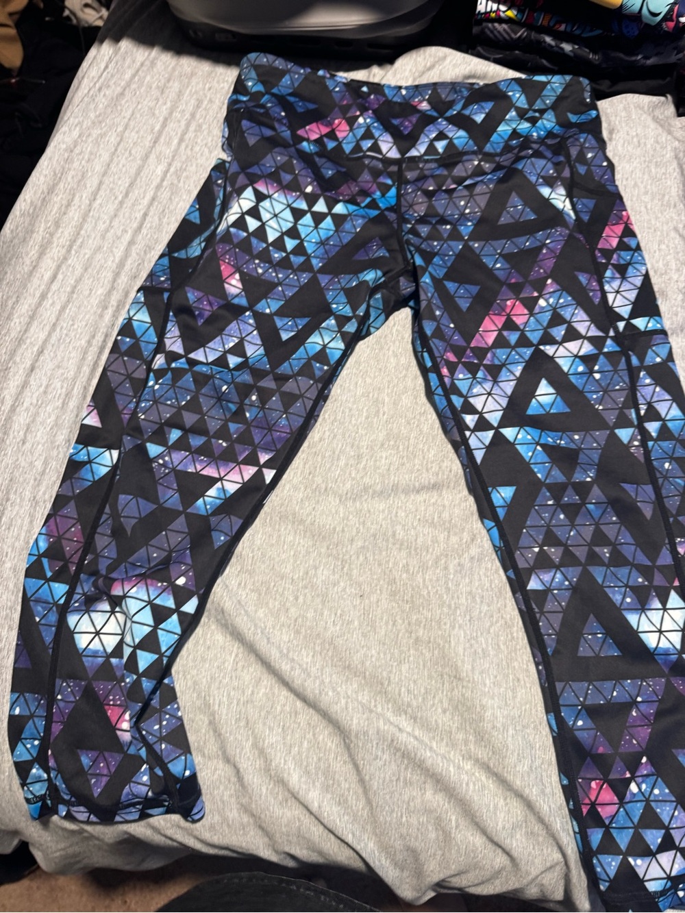 CVG Stardust Capri Leggings Size L Blue Purple Galaxy